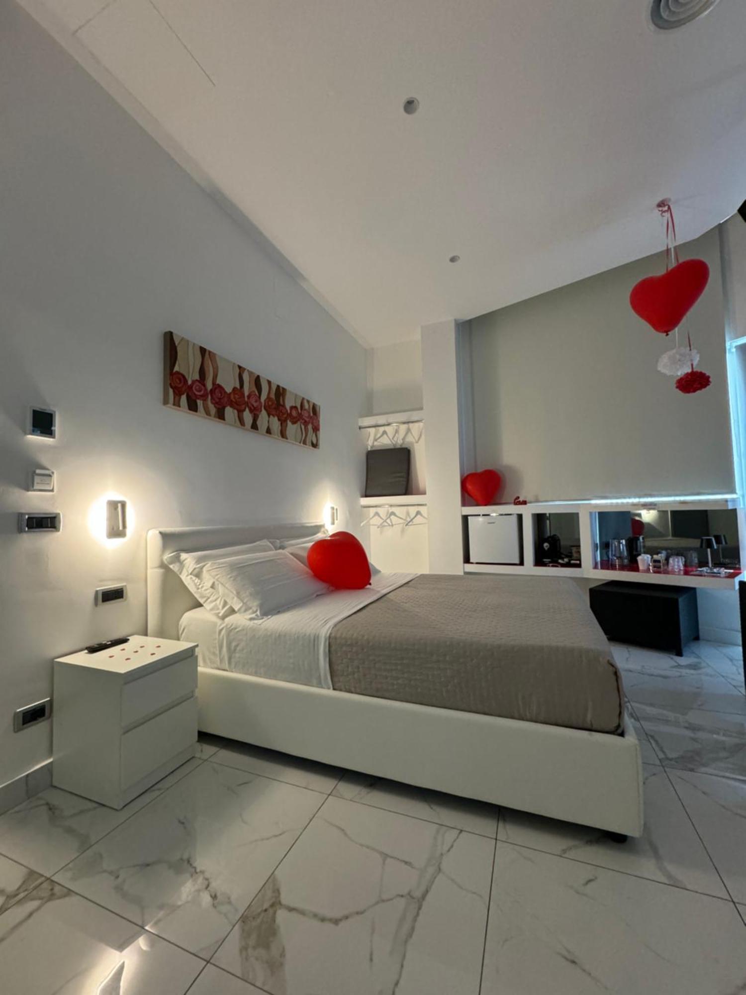 קוסנזה B&B Rossini Luxury 3 מראה חיצוני תמונה