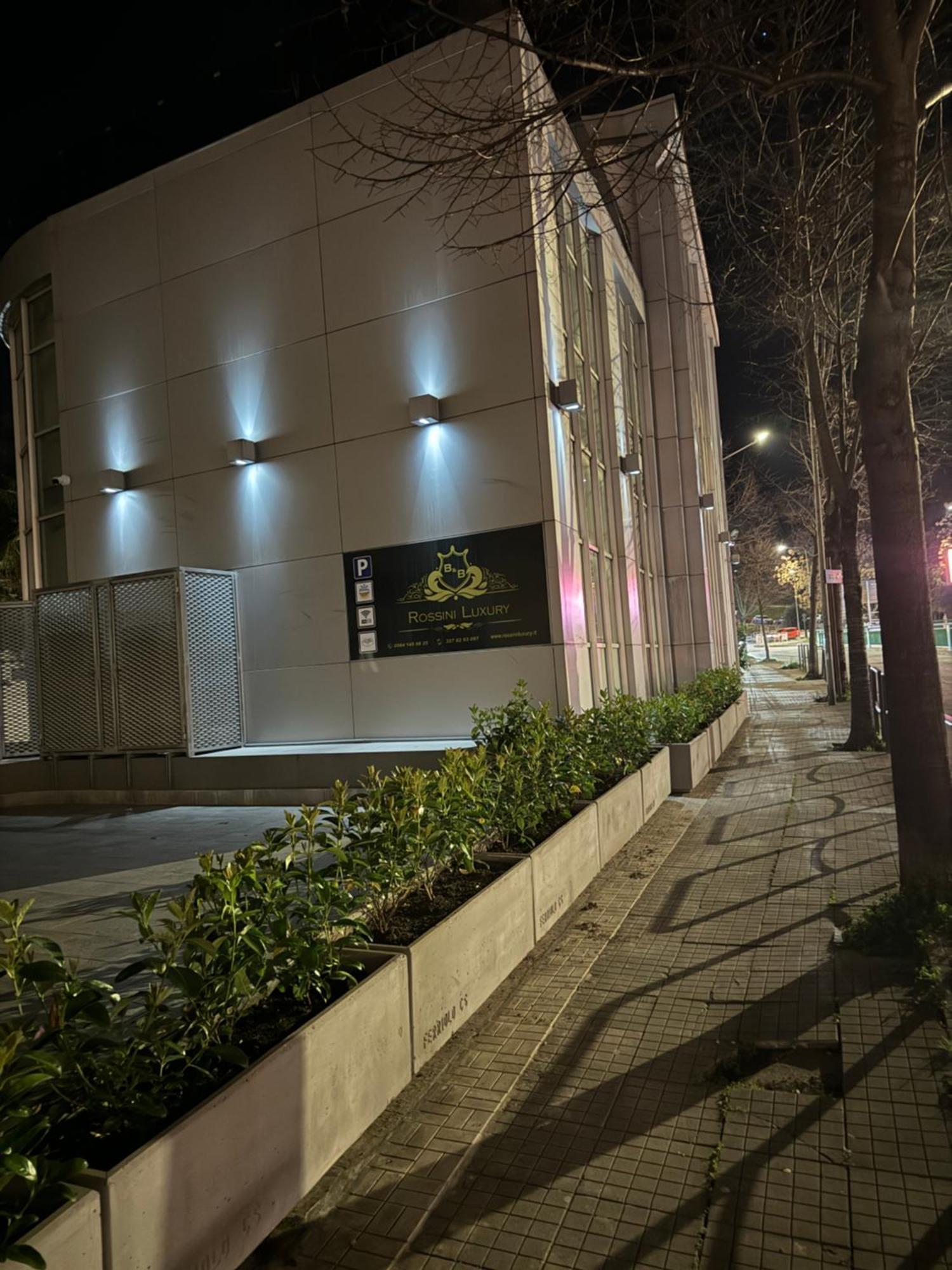 קוסנזה B&B Rossini Luxury 3 מראה חיצוני תמונה