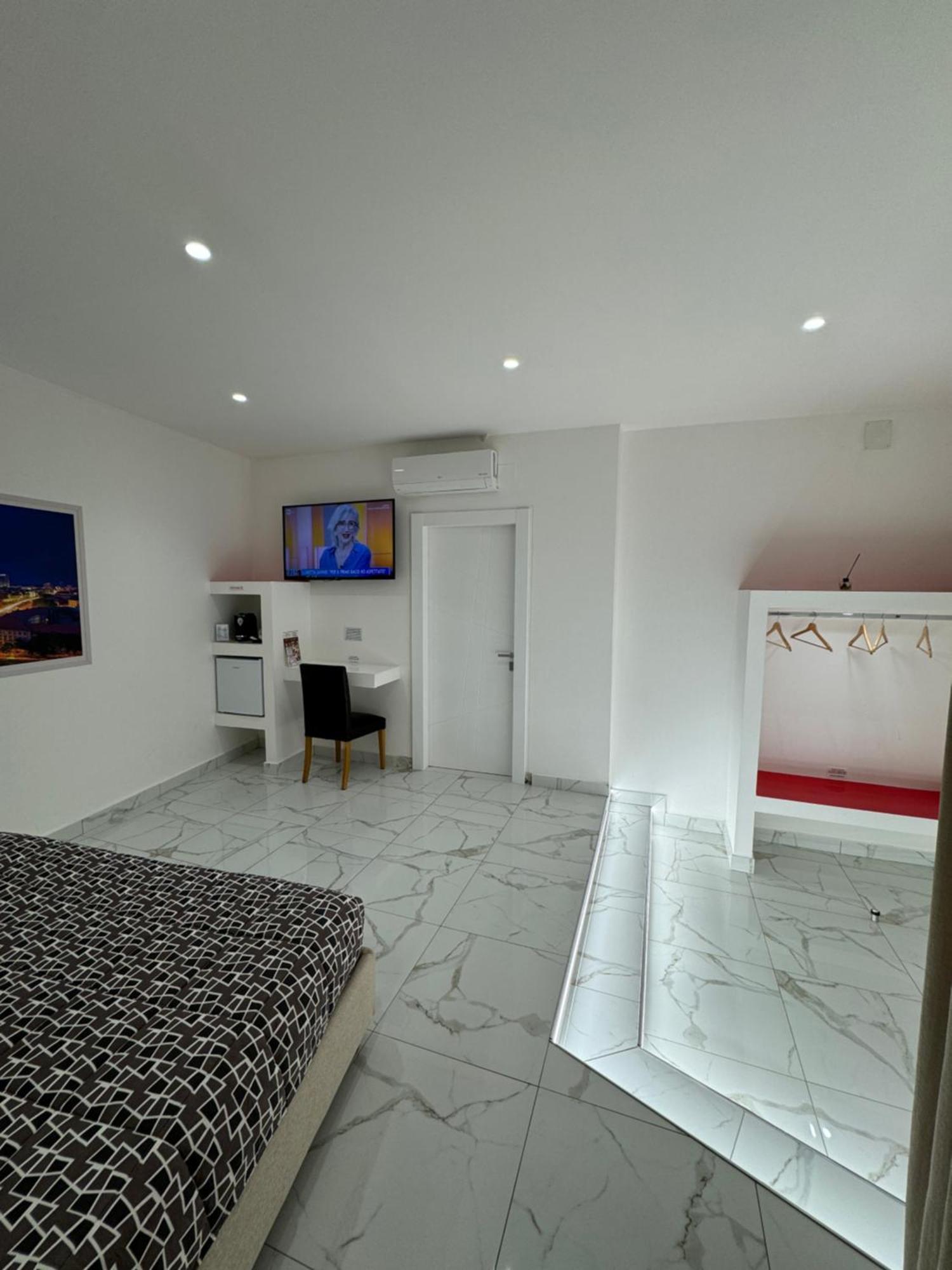 קוסנזה B&B Rossini Luxury 3 מראה חיצוני תמונה