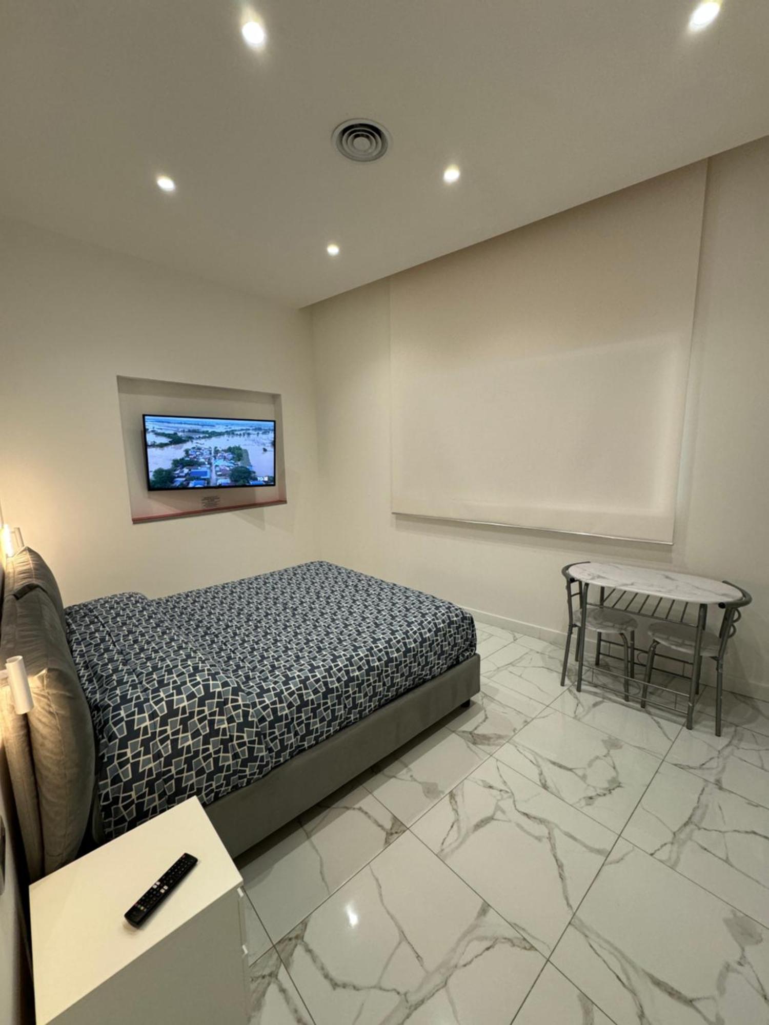 קוסנזה B&B Rossini Luxury 3 מראה חיצוני תמונה