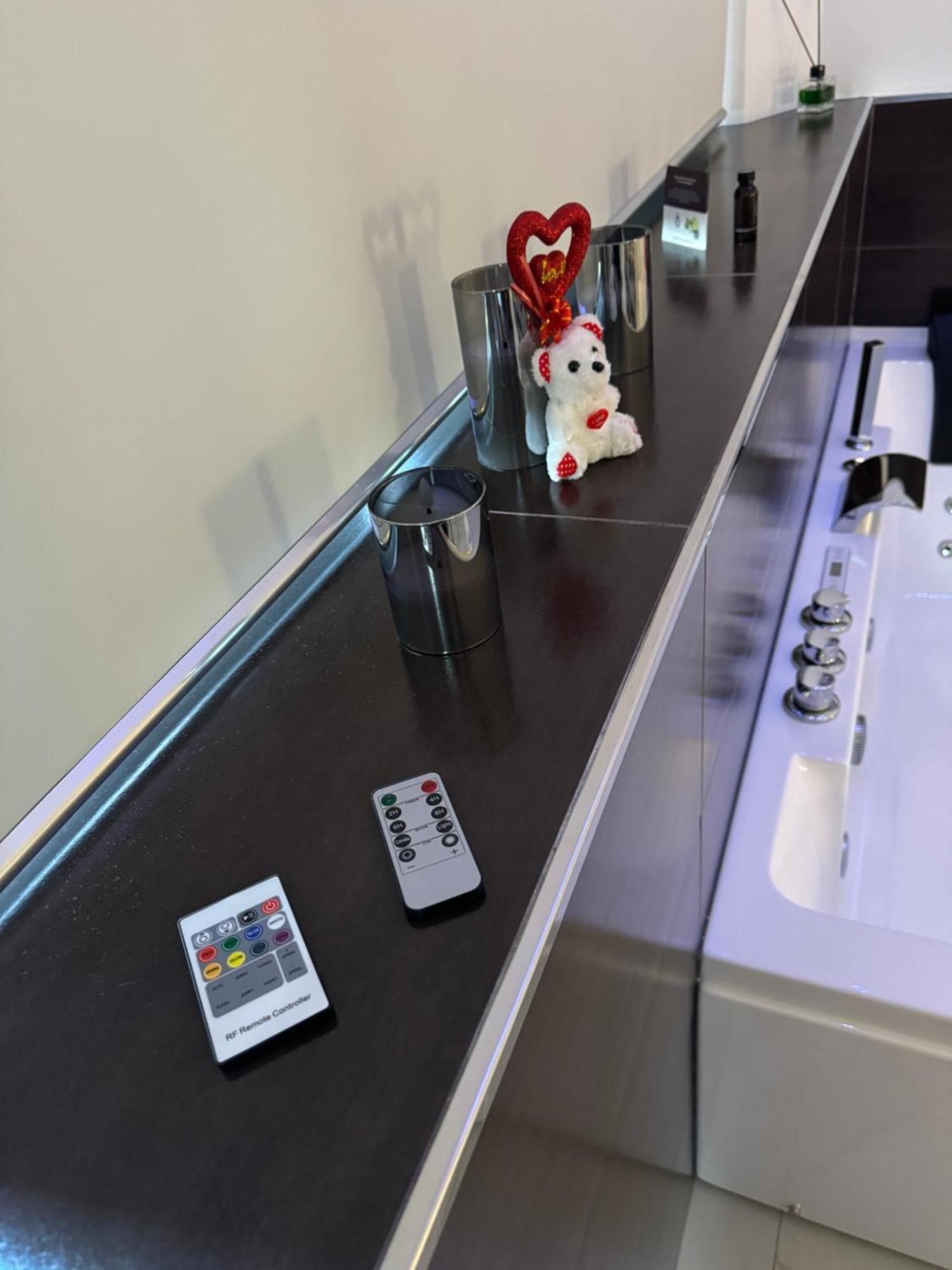 קוסנזה B&B Rossini Luxury 3 מראה חיצוני תמונה